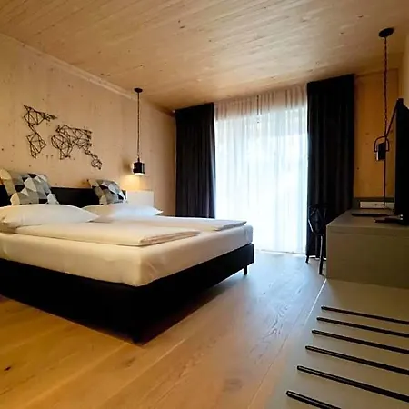 Otel Gaestehaus & Hofkueche Oellerer *